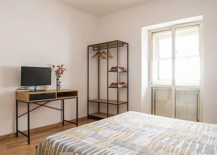 B.i.c. לינה וארוחת בוקר *