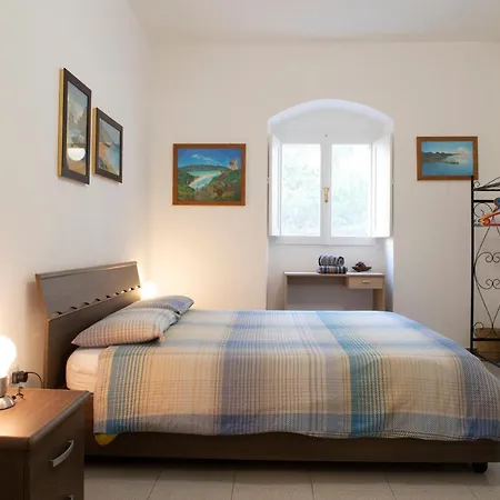B.i.c. Bed & Breakfast