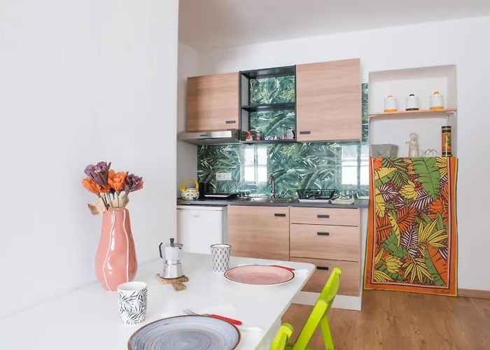 B.i.c. Bed & Breakfast